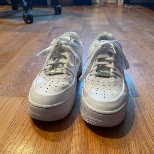 Nike Air Force 1 Sage Low Platforms